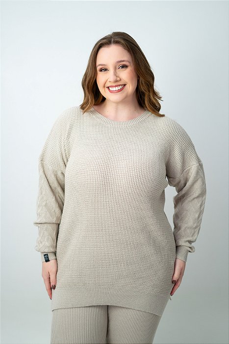 Blusa Alongada com Manga Trabalhada