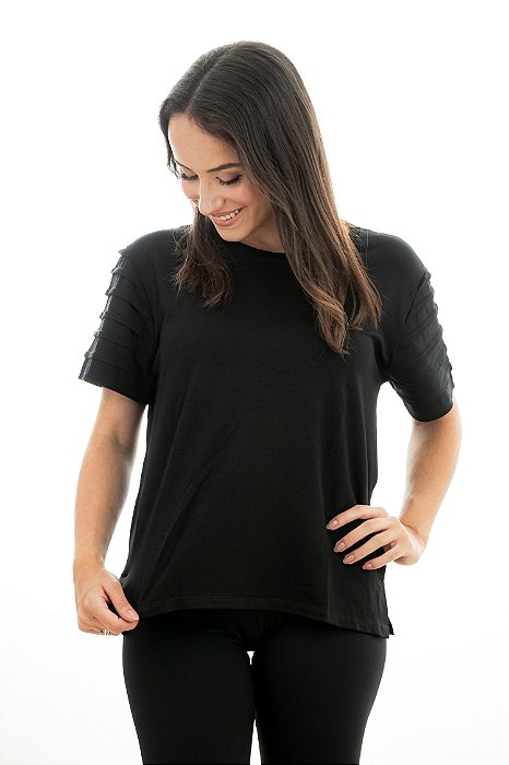 Camiseta Canelada com Strass na Gola