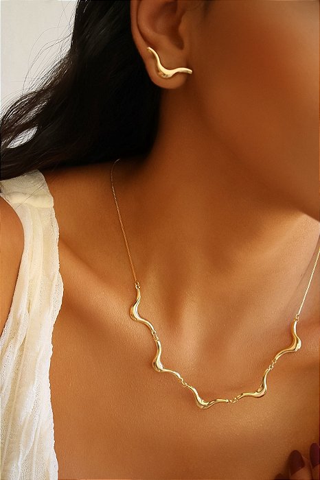 Conjunto Liso com Ondas Articuladas Banhado a Ouro 18k - Corrente e Brinco