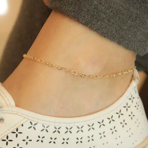 Tornozeleira Corações Vazados Banhado a ouro