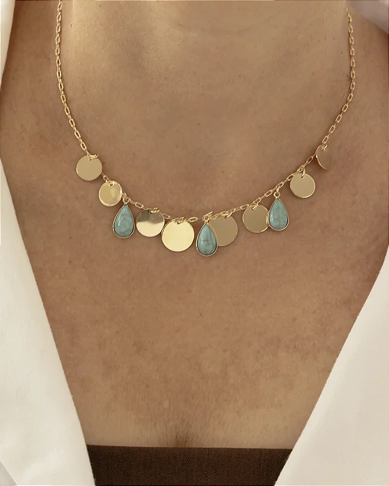 Colar Elos Cartier com Chapas Lisas e Gotas de Cristais Azul Banhado a ouro