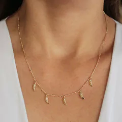 Colar Folhinhas Penduradas - Banhado a Ouro