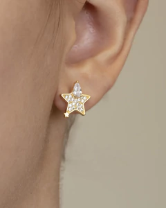 Brinco Estrelas de Microzirconias e Gota - Banhado a Ouro