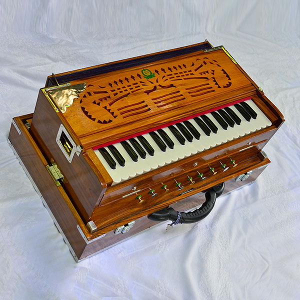 Harmonium Monoj Kumar Sardar - 3 1/2 oitavas