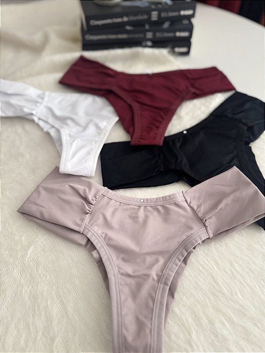 Calcinha fio dental com drapeado na lateral