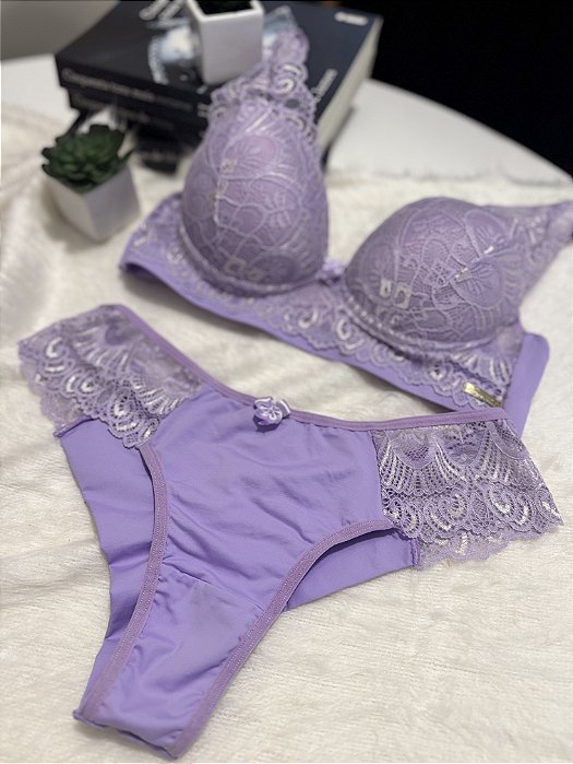 Conjunto sutiã com bojo e calcinha fio duplo com detalhes em renda