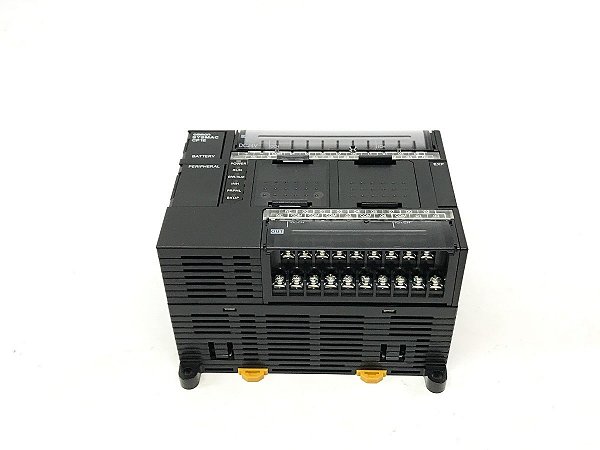 Clp 18 Entradas 12 Saidas Cp1e-n30dr-d Nova Na Caixa Omron