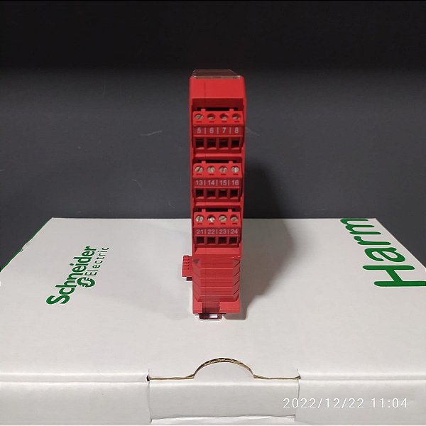 Xpsmcmcp0802 Schneider Controlador De Segurança