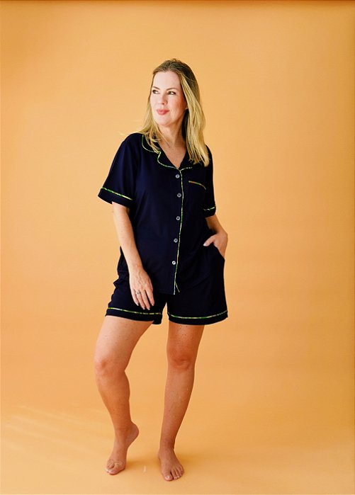 Pijama americano curto marinho com vivo verde