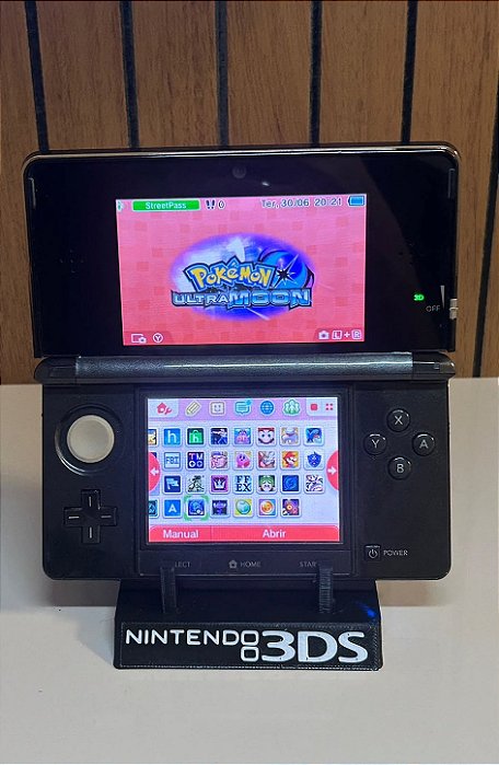 Nintendo 3DS Black Piano + SD 64GB