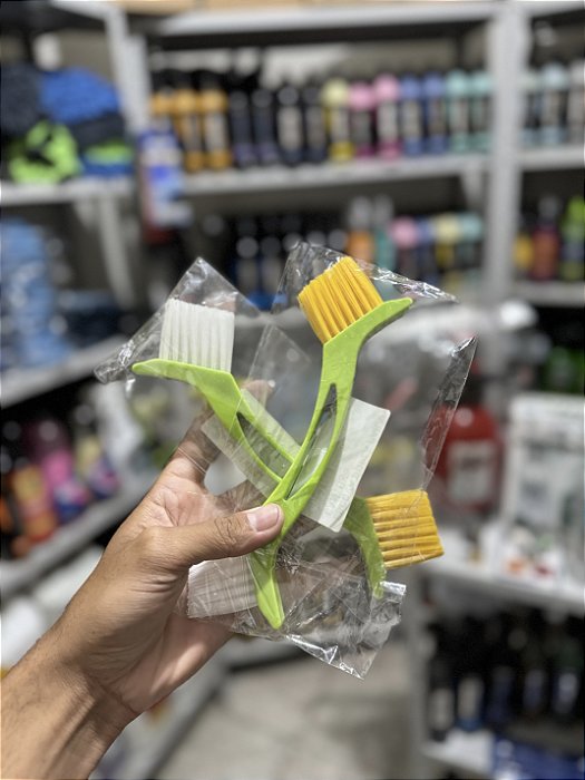 Escova dupla de motor