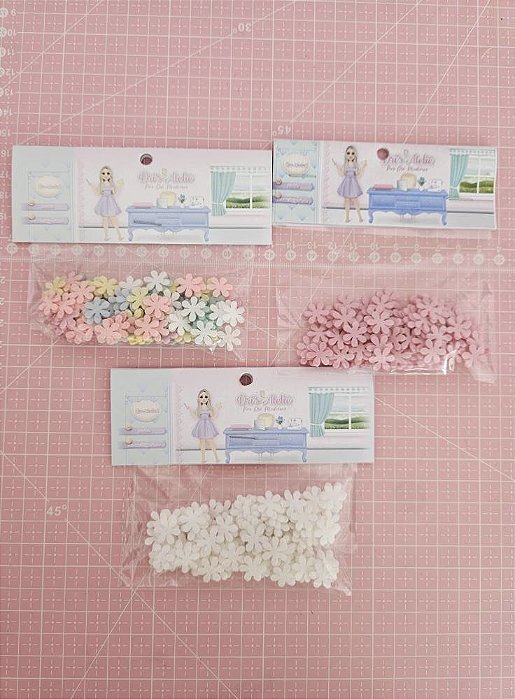 RECORTES DE FELTRO MINI FLOR 1 CM PACOTE COM 100 UNIDAES