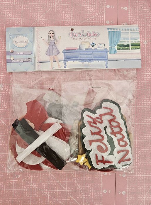 RECORTES DE FELTRO GUIRLANDA DE NATAL PAPAI NOEL NO CARRO.