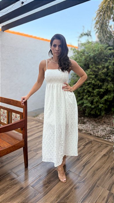 Vestido Lasie Branco - Elegância e Conforto em Cada Detalhe