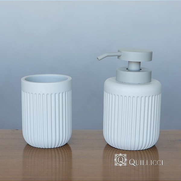 PORTA-SABONETE LIQUIDO DE CIMENTO