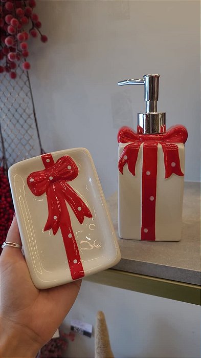 Conjunto de Saboneteira e Porta Sabonete em Cerâmica