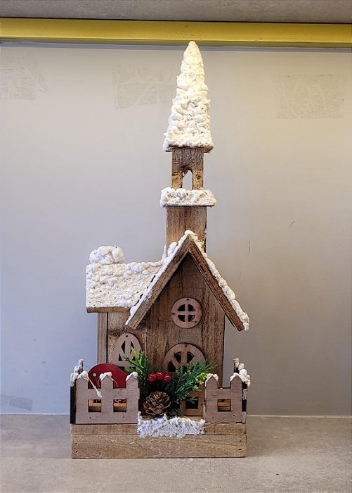 Casinha de Madeira Nevada com Luz - 39cm