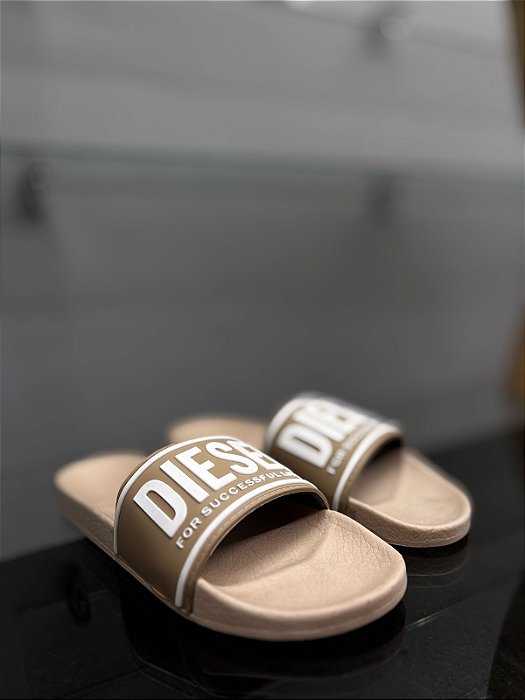 Sandália slide bege diesel