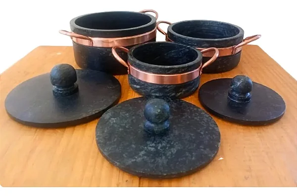 Kit 3 Panelas Curadas Pedra Sabão Mineiras Com Alça Cobre