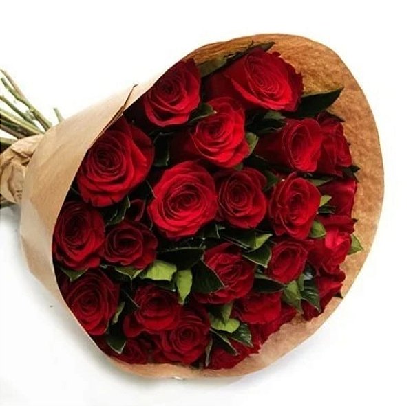 Ramalhete com vinte e quatro Rosas