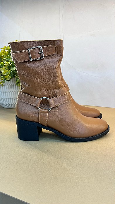 Bota Cano Médio em Couro Whisky Lialine