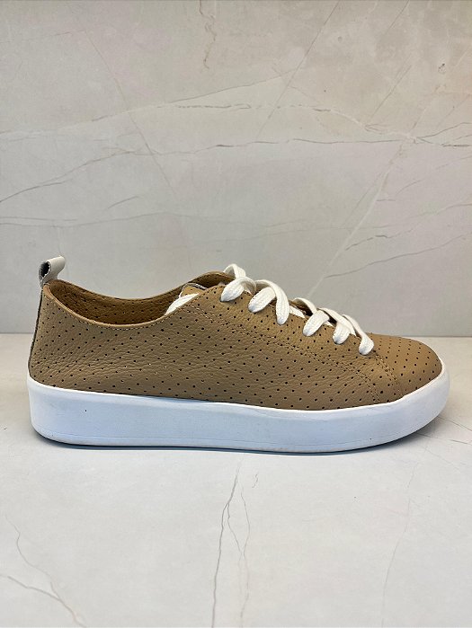 Tênis Casual Feminino Lialine em Couro – Cores Nude, Azul Céu, Branco e Dourado
