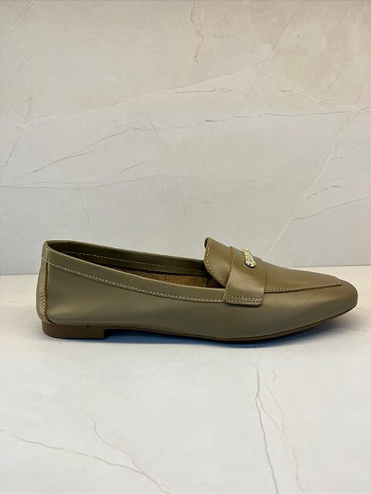 Loafer Feminino Verde Oliva em Couro Legítimo Dumond