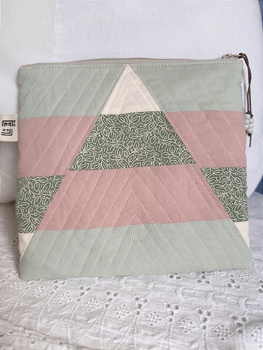 Necessaire Triângulo