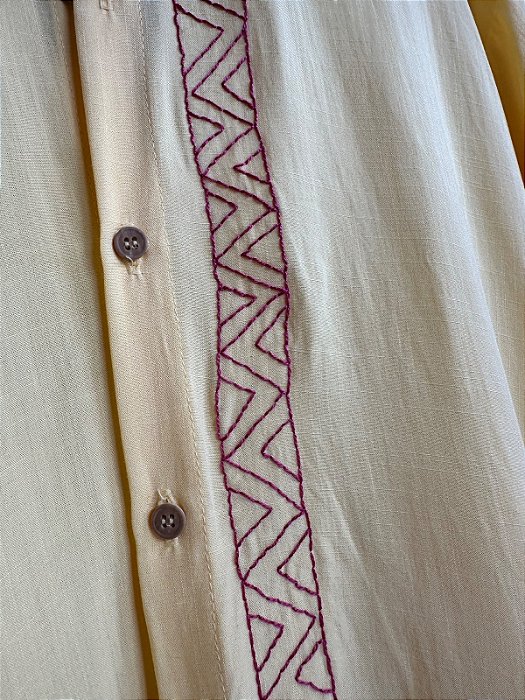 Camisa Venue bordada à mão - Inspiração marajoara