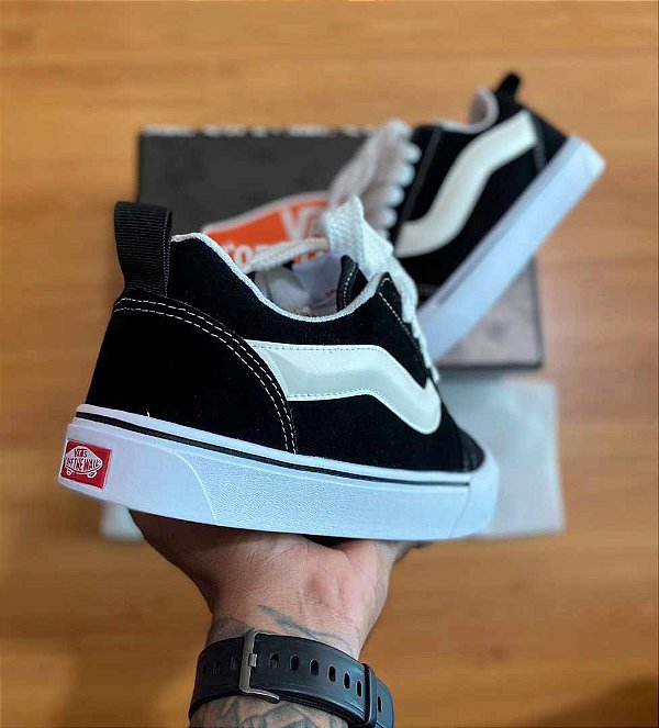 Tênis Vans Knu.