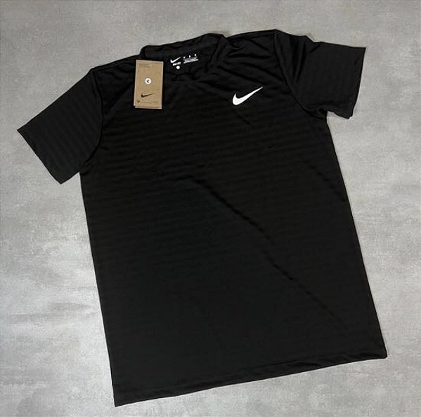 Camiseta Nike Dry-Fit Miler -  NI288APM03BFC