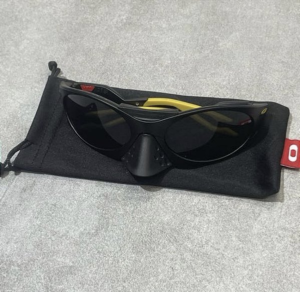 Óculos Oakley Plantaris 5 - LP005