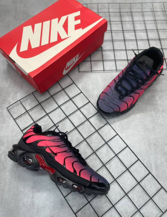 Tênis Nike TN Vermelho - EG038