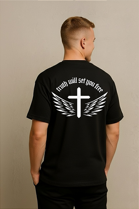 CAMISETA OVERSIZED TRUTH WILL SET YOU FREE