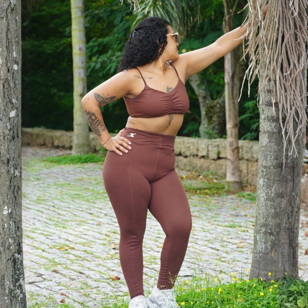 Conjunto Shapeness Cross Legging e Top