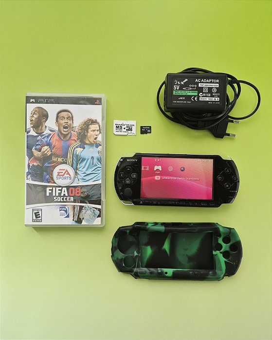 PSP 3000 (Playstation Portable) Preto 8Gb Lotado de Jogos + Jogo Mídia Física FIFA 08