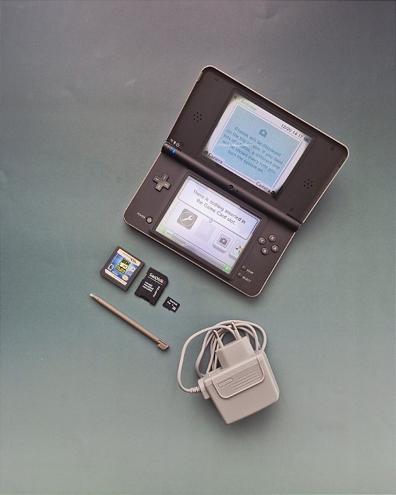Nintendo DSI XL Cinza 2Gb Lotado de Jogos + Jogo Ben 10