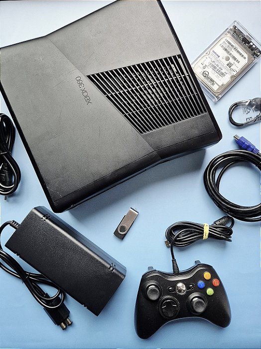 Console Xbox 360 Slim + HD 250Gb Lotado de Jogos + Controle