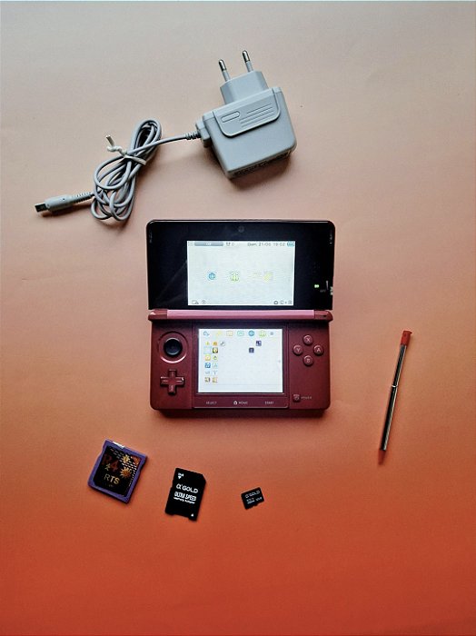 Nintendo 3DS Vermelho Completo 32GB + R4 Cheio de Jogos