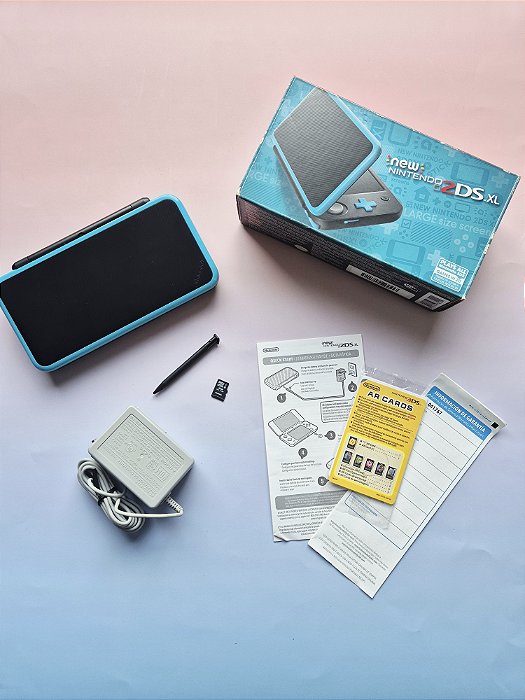 New Nintendo 2DS XL Preto e Turquesa Completo + Micro SD 4GB Com Jogos Instalados