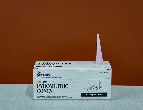 CONE PIROMETRICO ORTON STANDARD LARGE NUMERO 6 - 1220 GRAUS (CAIXA 50 UNIDADES)