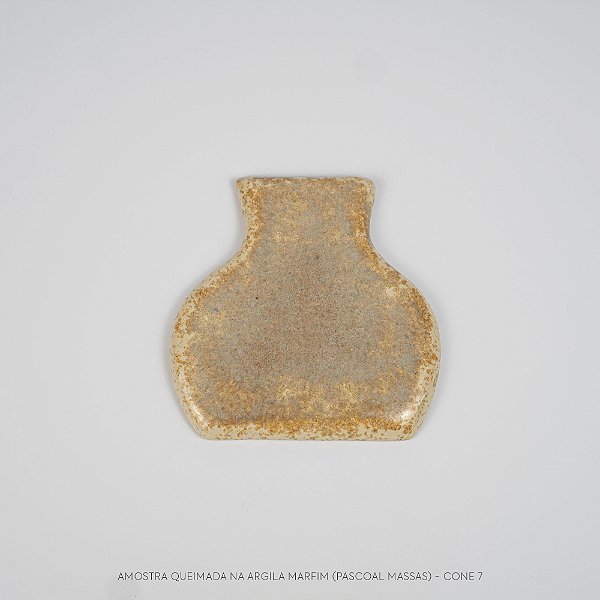 AT 582 - BRANCO CARAMELO