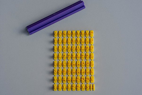 CARIMBO LETRAS PEQUENO