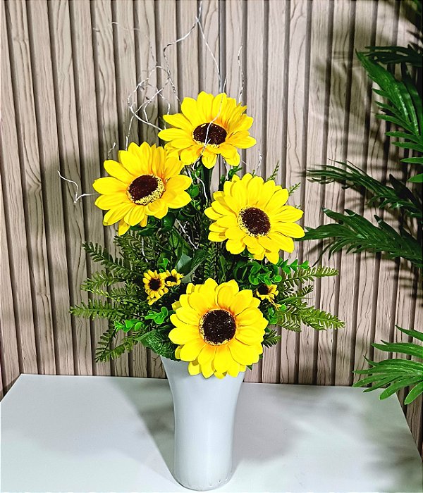 Arranjo Cassia girassol na Taça