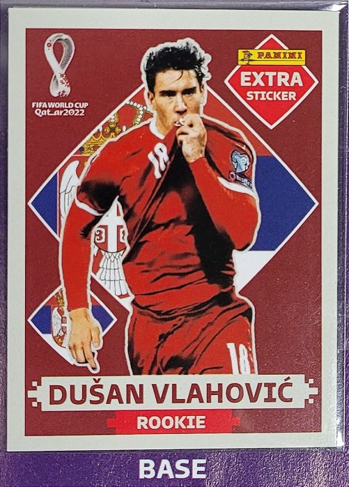 Extra Rookie - Dusan Vlahovic Bordô (Base) - Sérvia - Original Panini - Copa do Mundo do Qatar 2022