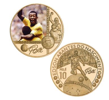 Moeda Pelé Dourada / Colorida de uma Comemoração em Jogo do Brasil - World Cup