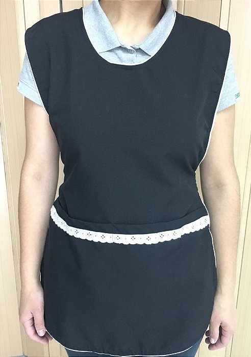 BATA PRETA COM DETALHE BRANCO EM RENDA