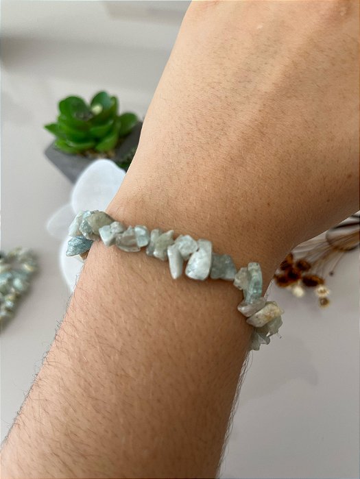 Pulseira cascalho Água Marinha – Calma Verdade e Expressão