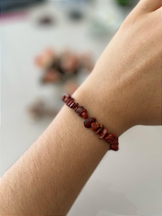 Pulseira cascalho Jaspe Vermelho – Vitalidade, Coragem e Enraizamento