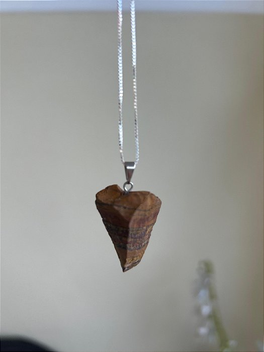 Pingente Olho de Tigre bruto – Força, Proteção e Foco